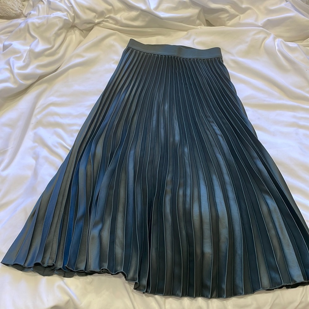 Women’s shiny maxi skirt in deep sage.